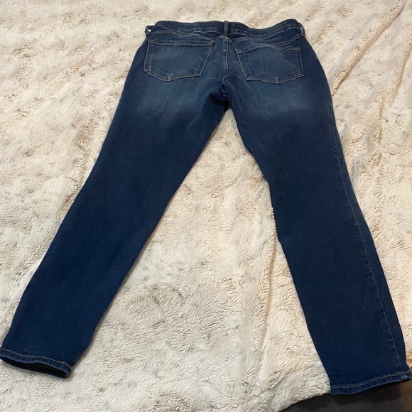Old Navy Dark Blue Women's Skinny Jeans - Picture 4 of 4